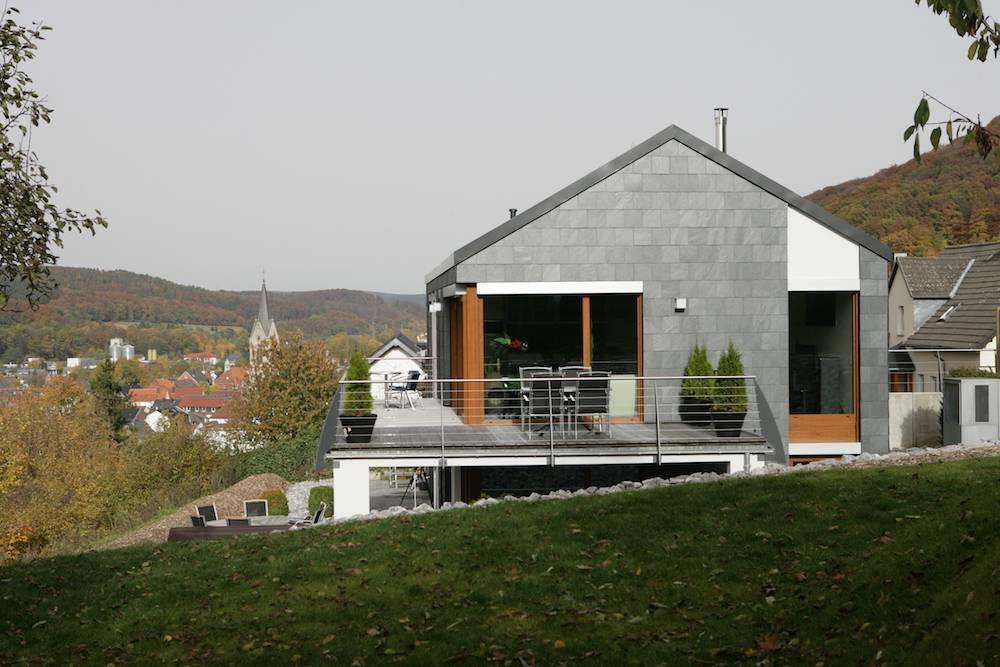 rechteck-doppeldeckung-schiefer-rathscheck-wohnhaus-1